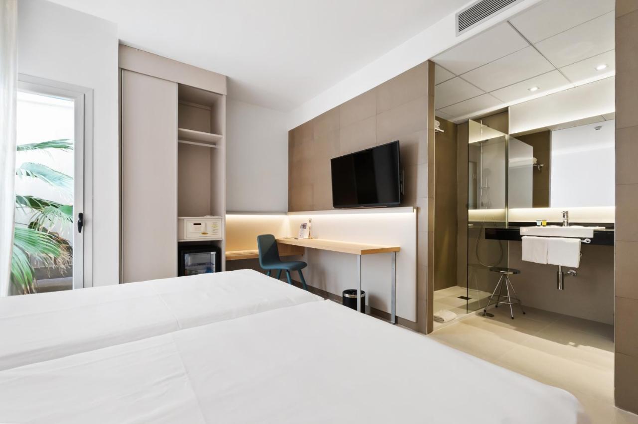 Deluxe Double Room,1118241390:JPEG